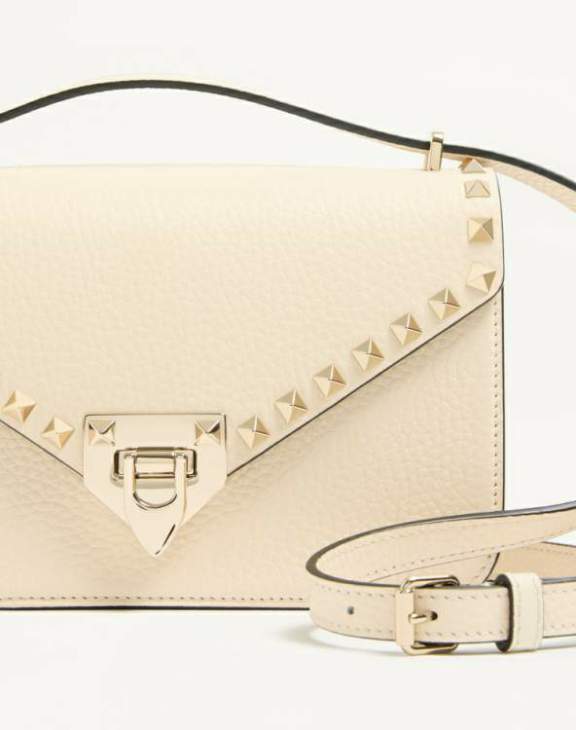 Picture of Valentino Handbags _SKUfw241655709fw